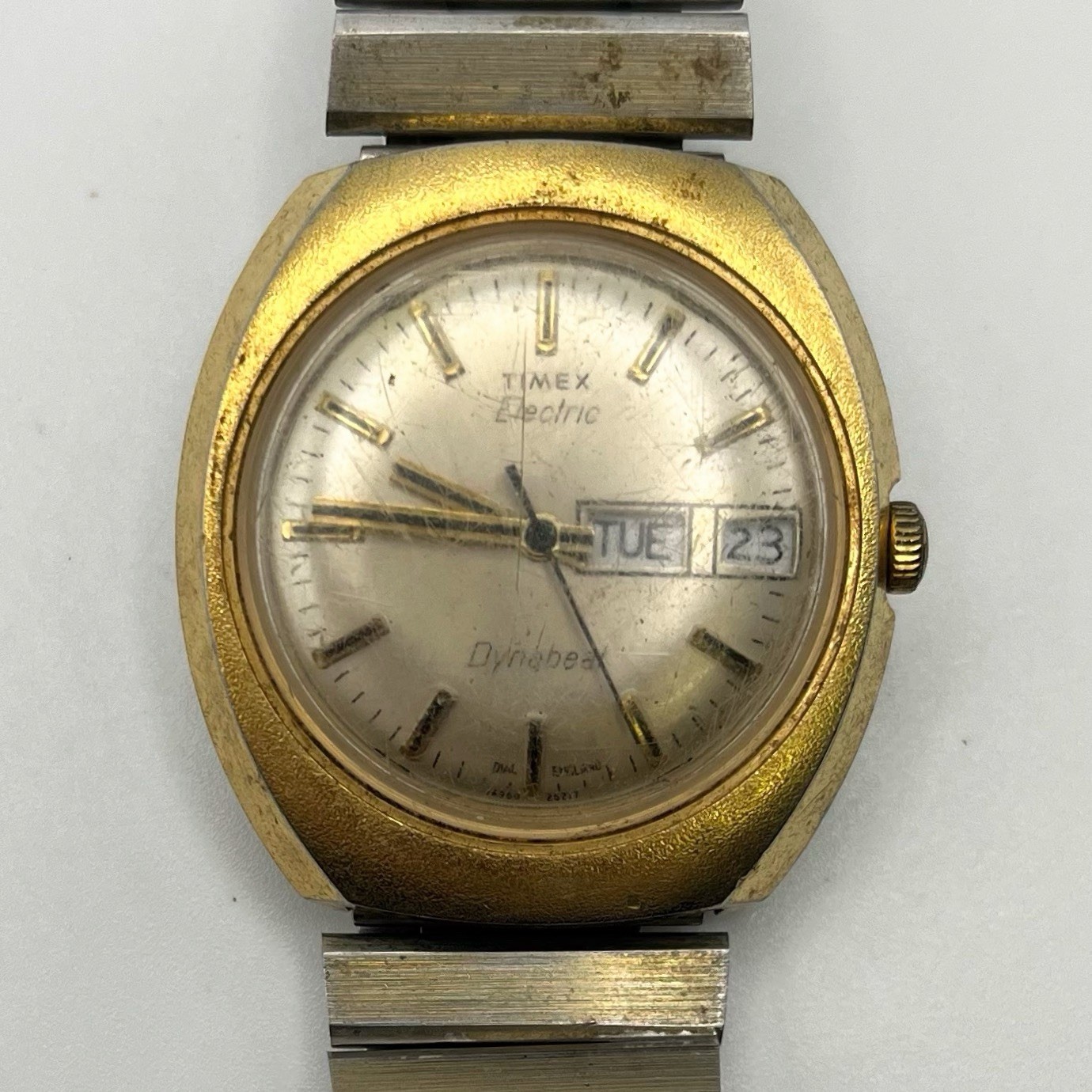 Timex Electric Dynabeat Quartz Day Date Gold Tone 38mm Vintage Parts Repair