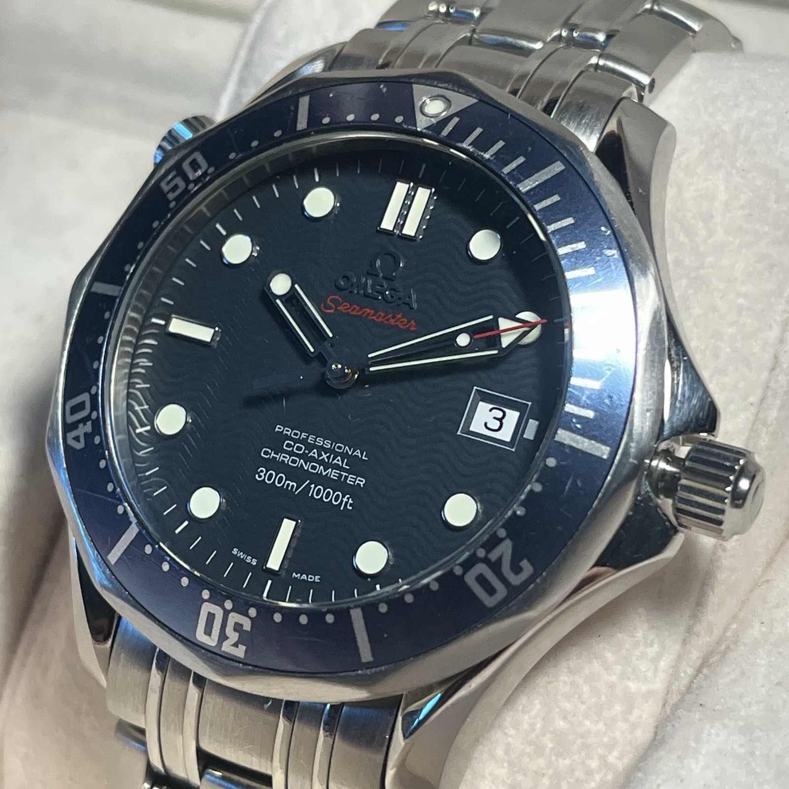 OMEGA Seamaster Co-Axial Chronometer 41mm Blue Wave Dial 300m Steel Box