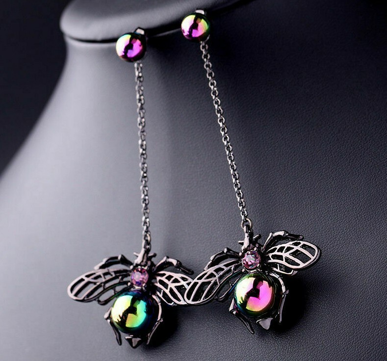 US Seller Betsey Johnson Crystal Black Pearl Bee Insect Long Dangle Earrings