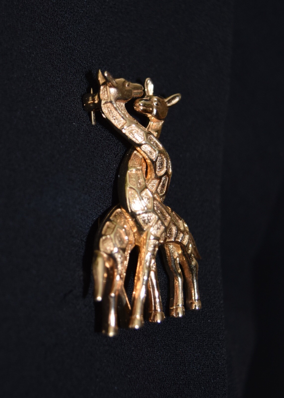 VTG Boucher Giraffe Pin Brooch 2 Giraffes Intertwined Necks Love Numbered