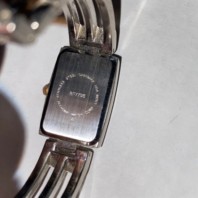 NICE VINTAGE ACCUTIME WATCH CORP Womens QUARTZ WRISTWATCH