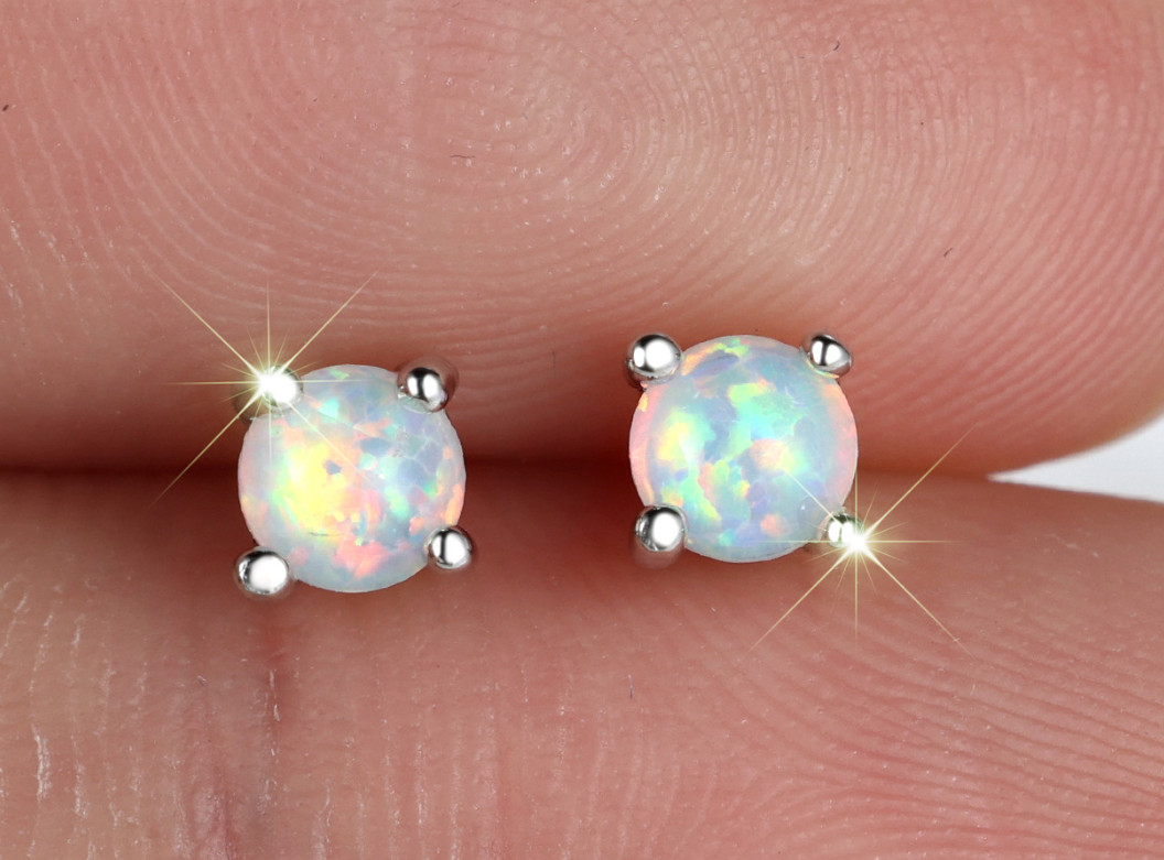 Round White Small Blue Fire Opal 925 Sterling Silver Stud Post Earrings 4mm PE19