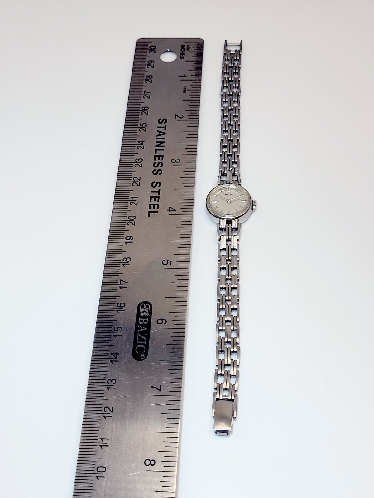 Seiko Ladies Mechanical 18mm Watch Ref. 1100-1400 Manual Wind Japan 1971 Works