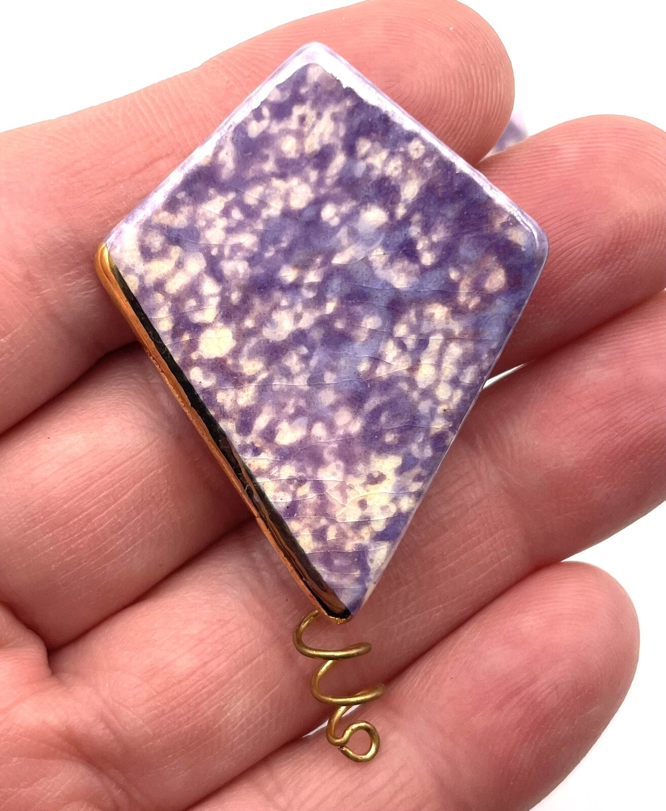Kite Shaped Brooch & Earring Set VTG Handmade Porcelain Purple White & Gold