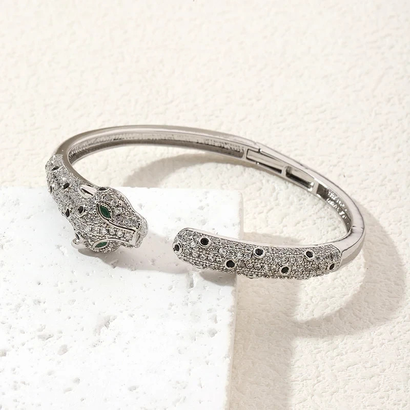 Women’s Leopard Head Cuff Bracelet Rhinestone Crystal Panther Bangle Zinc Alloy