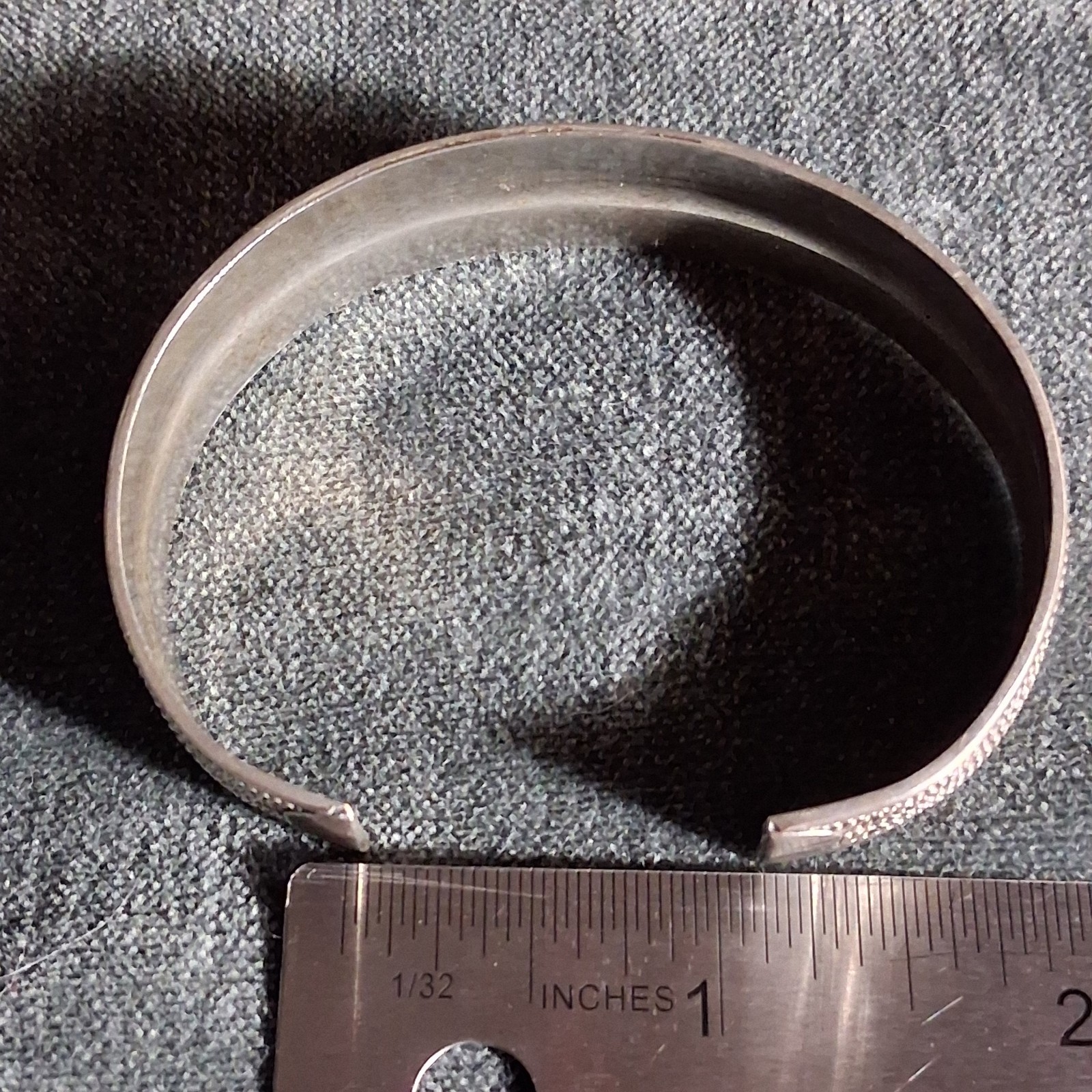 Vintage Artisan-style Cuff Bracelet – Braided Rope & Smooth Band Design