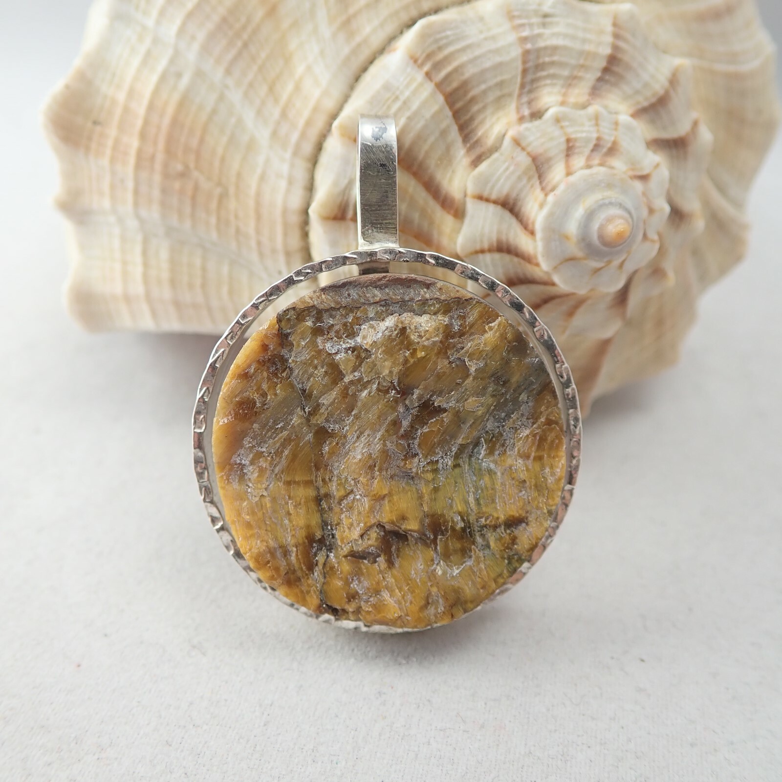 Vintage Modern Rough Tigers Eye Round Sterling Silver 925 Pendant Weighs 19.3 Gr