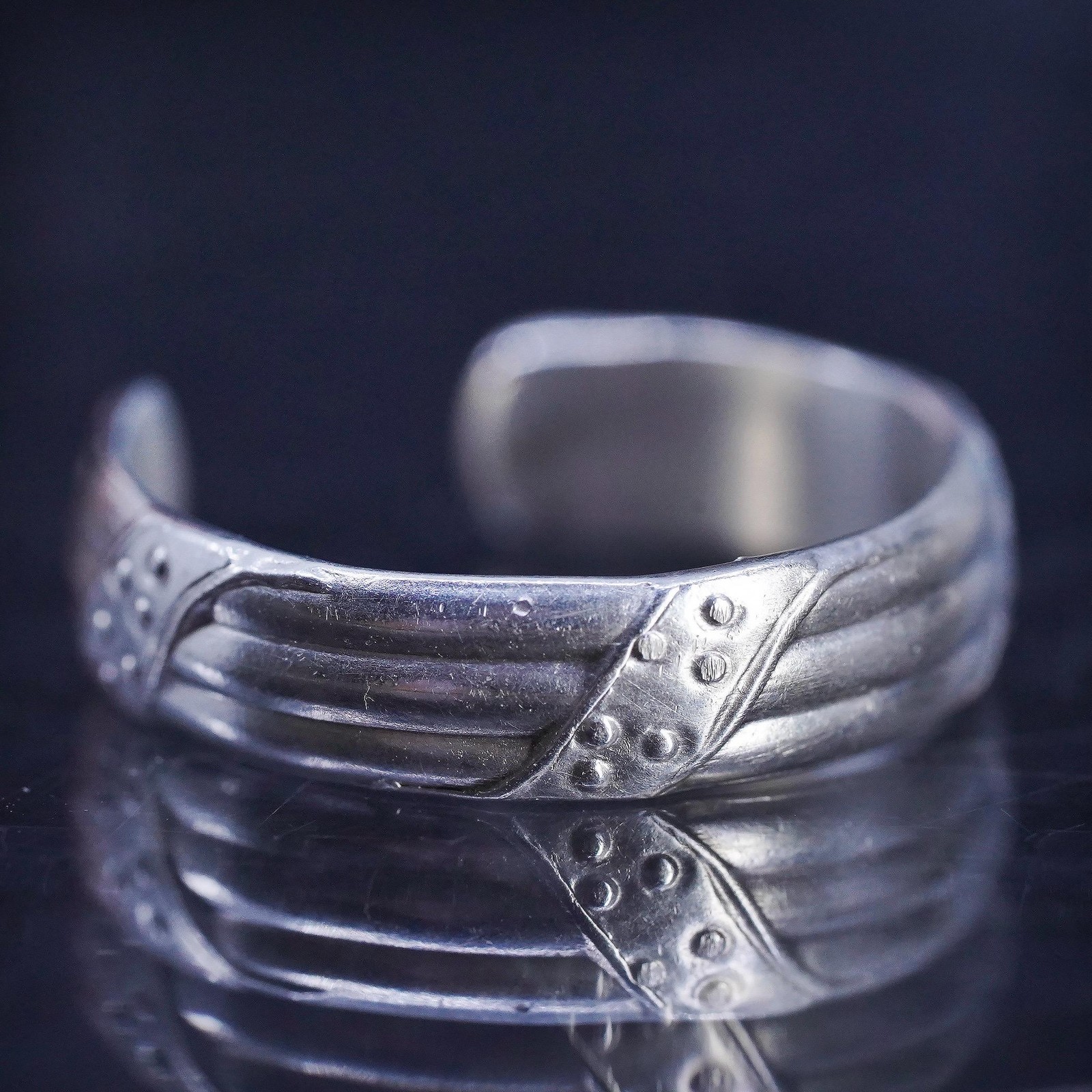 size 3.5, vintage sterling silver 925 handmade ribbed open ring, band