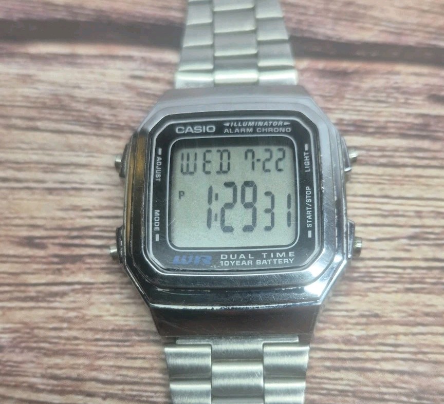Casio A178W Vintage Digital Men’s Watch Silver Stainless Steel Illuminator Dual