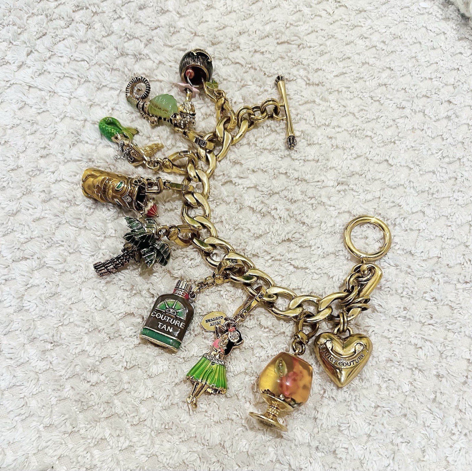 Juicy Couture Charm Fish Bowl Hawaii Theme Gold Bracelet