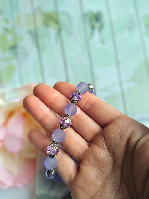Handcrafted Sea Glass Bracelet, Ladies Stretch Bracelet, Beaded Chain Bangle