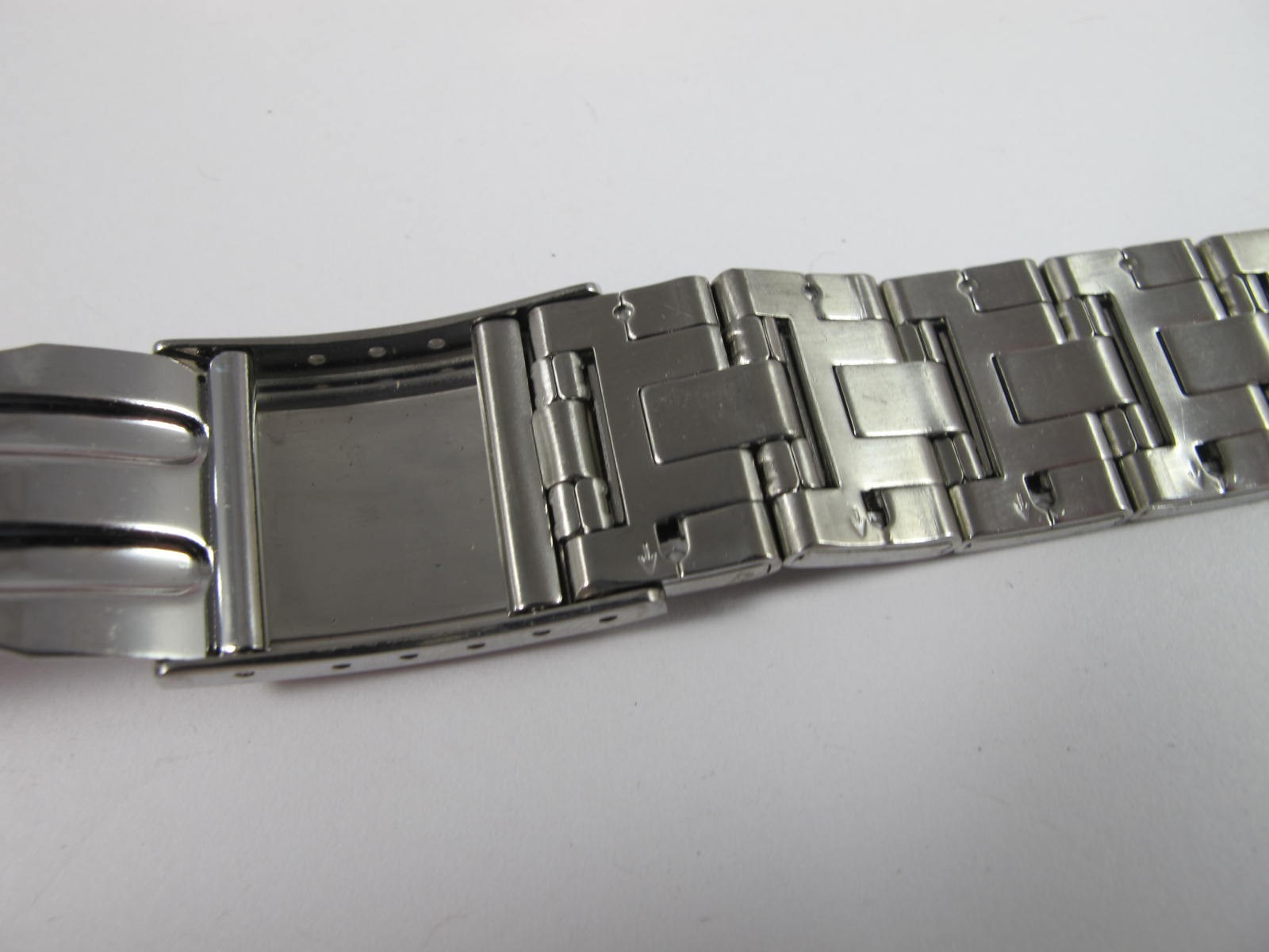 SEIKO MENS ALL STAINLESS Z CLASP 20MM BAND WITH 10.8MM TIPS