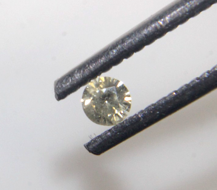 0.11 CTS YELLOW COLOR ROUND SHAPE SOLITAIRE DIAMOND 3.12-3.14×1.81 MM