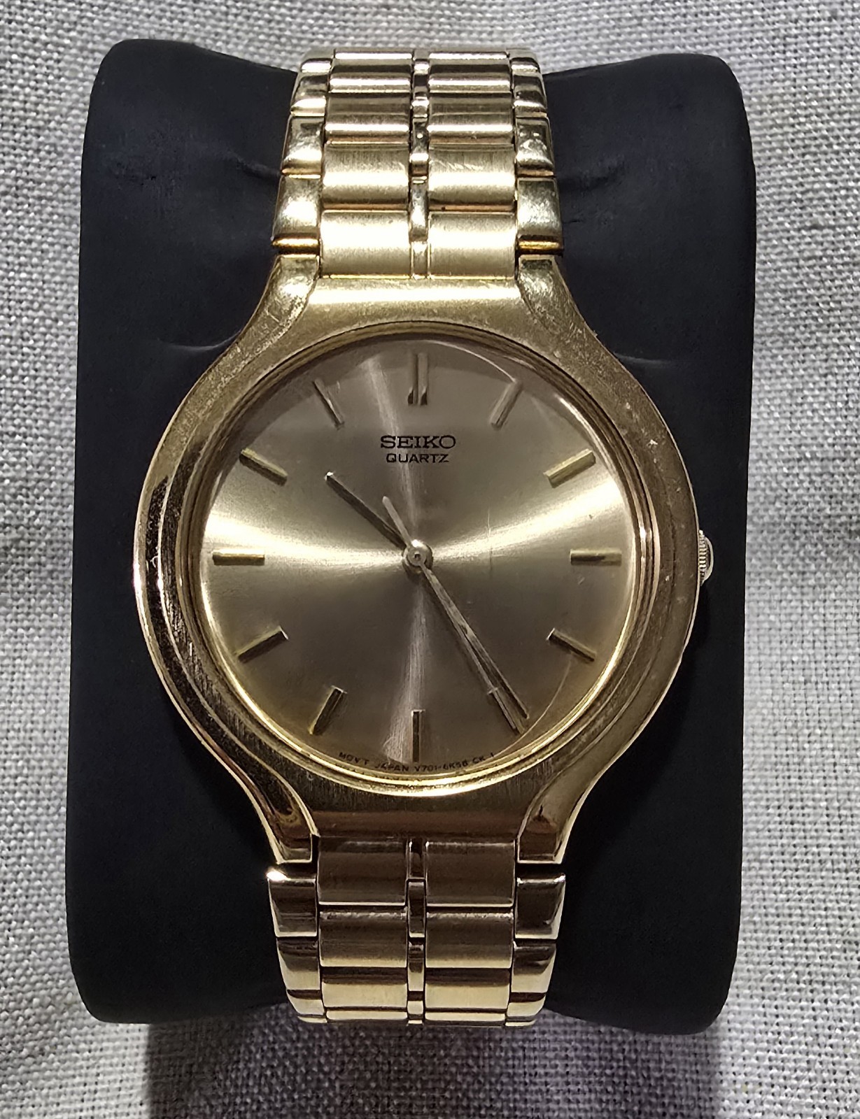 1995 Seiko Quartz Dress Watch V701-6J60 Gold Bead Bracelet, Excellent Condition!