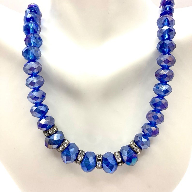 2028 Jewelry Signed Faceted Crystal Rhinestone Necklace Periwinkle Blue AB Bead