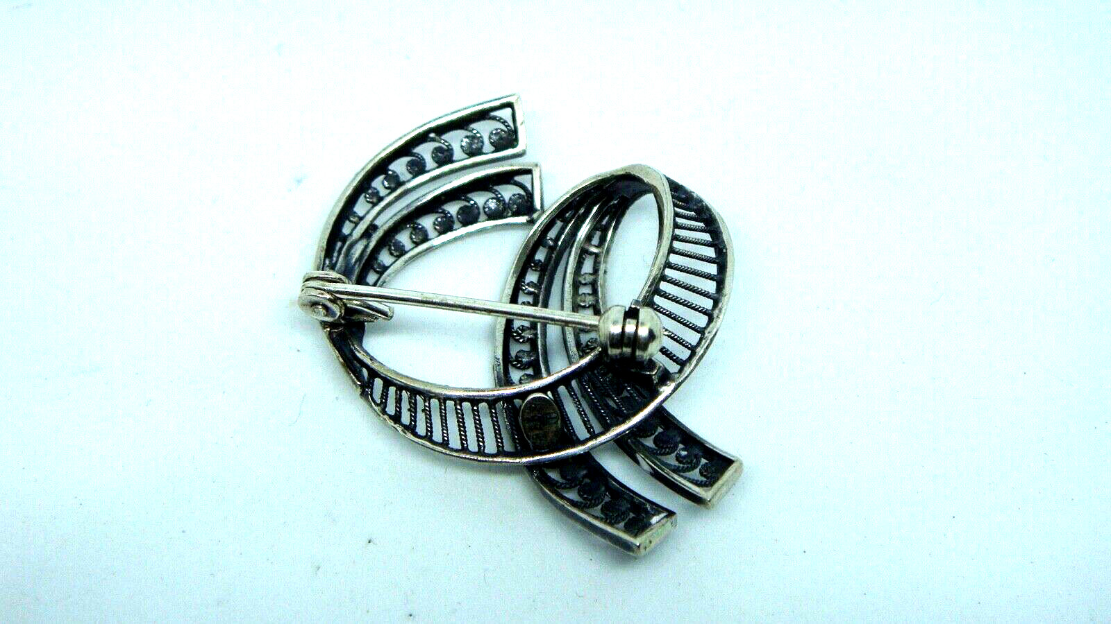VINTAGE NORWAY N M THUNE 835 SILVER MODERNIST FILIGREE RIBBON PIN BROOCH – NICE