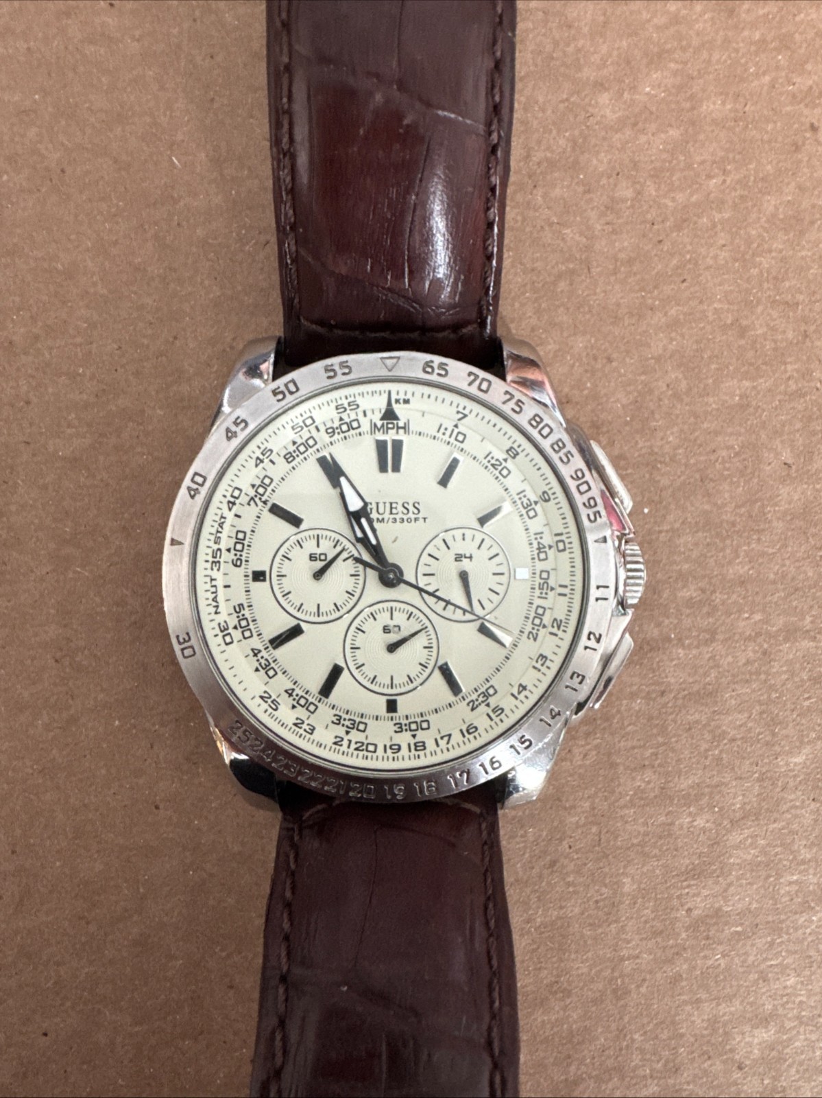 Guess Waterpro Mens Chronograph Watch U13570G2 with leather band (New Battery)