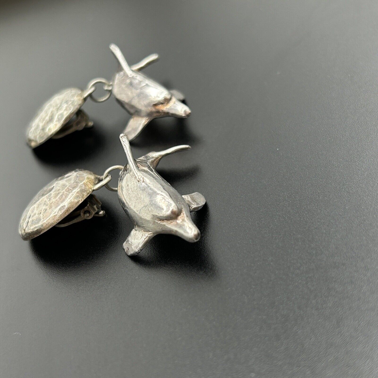 Vintage Signed Susan Cummings Sterling Silver Dolphin Dangle Clip On Earrings