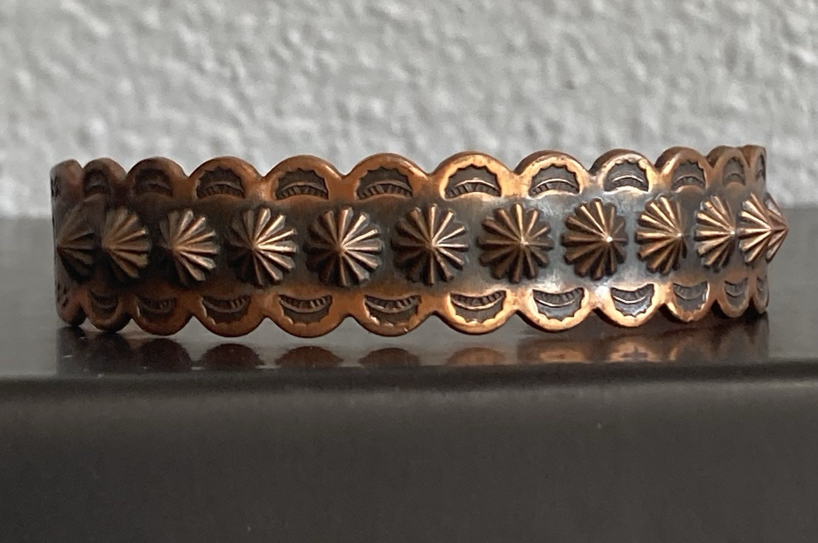 Vintage Southwest Copper Stamped Concho Star Cuff Bracelet Tourist (5.2″ + Gap)