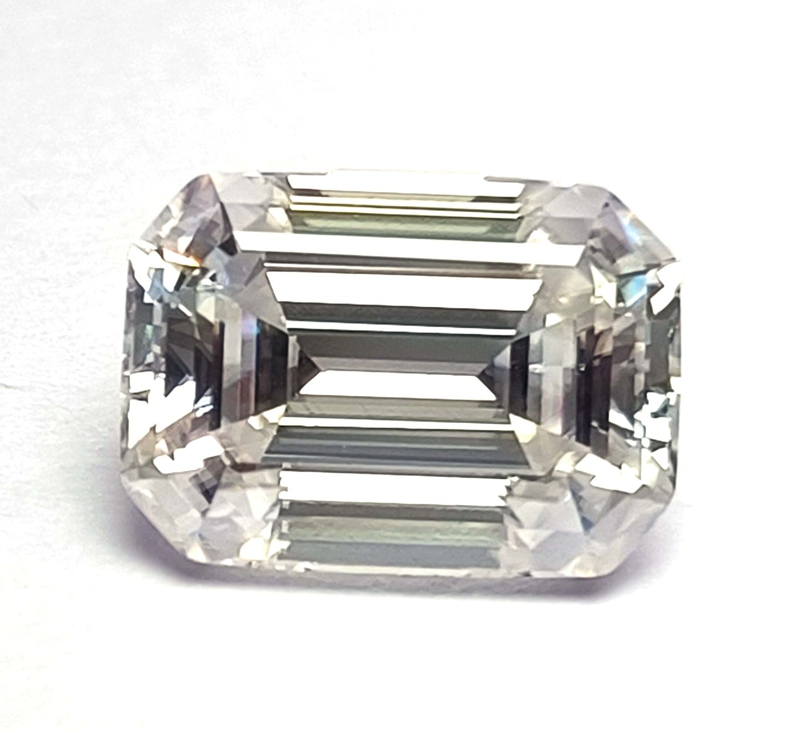 VSSI White Diamond ‘D’ Color 2.4 Ct VVS1 Loose Emerald Cut IGL Loose Gems 5AJU