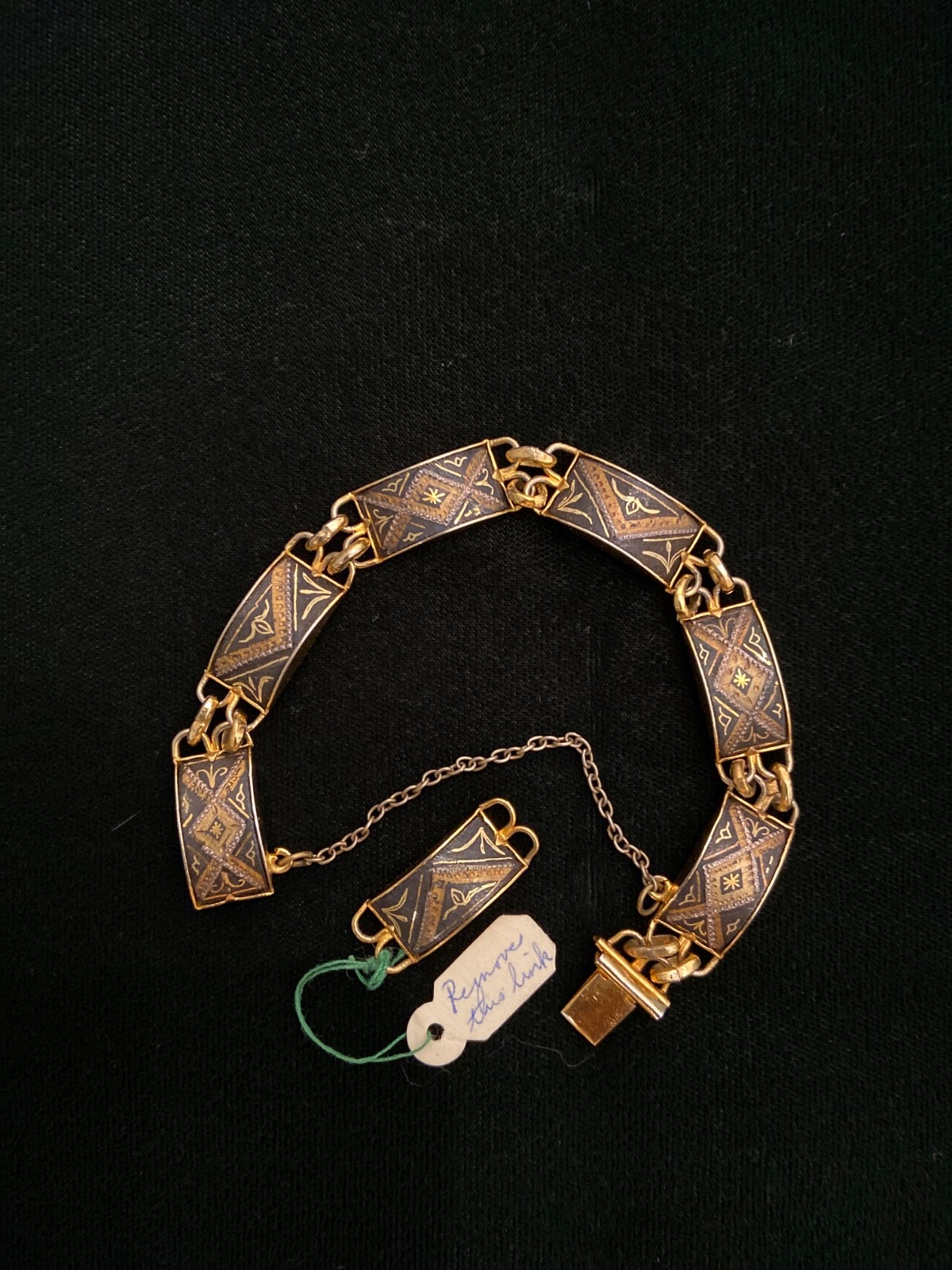 Vintage Damascene Link Bracelet Safety Chain 7.5” Gold Tone R15