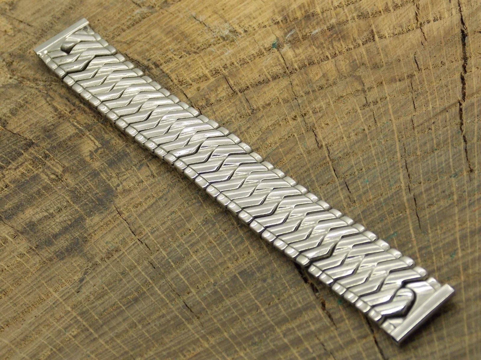 Cosmos Vintage NOS Unused 15mm Expansion Stainless Steel Watch Band Bracelet