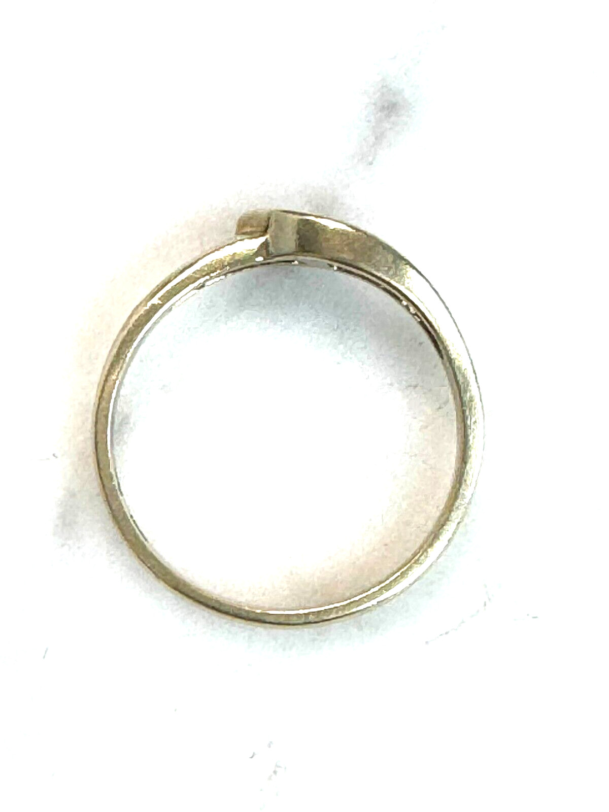 1OK YELLOW GOLD AND COLORLESS GEMS RING SIZE 7