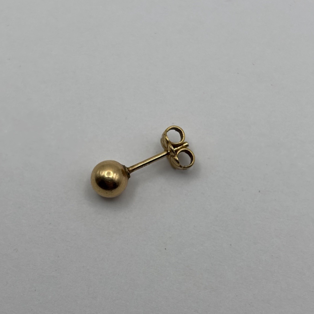 14kt Yellow Gold Scrap 0.57g Earring Stud + Back