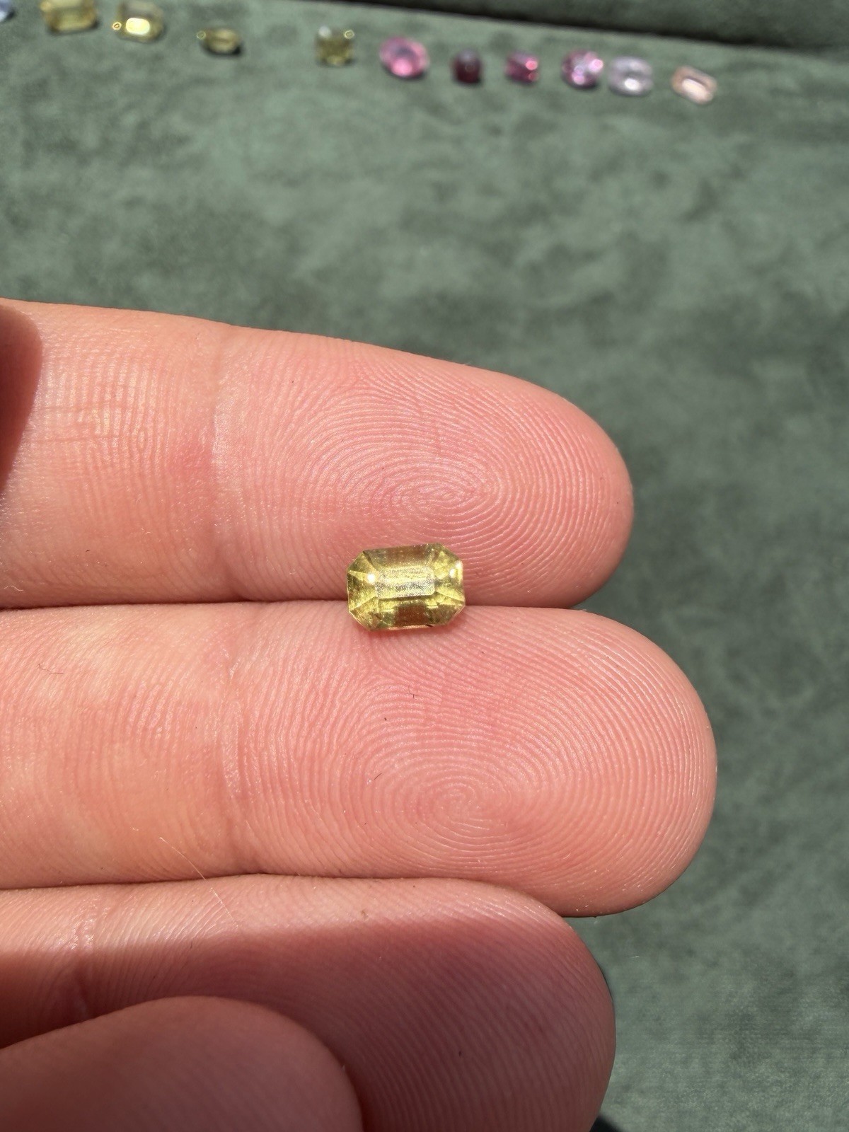 1.38 ct Vivid Yellow Octagon Sapphire | 6.6 × 4.7 × 4.3 mm