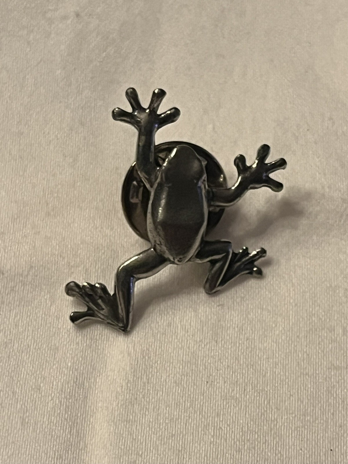 Vintage Signed Danforth Pewter Brooch Pin 1992 Tree Frog