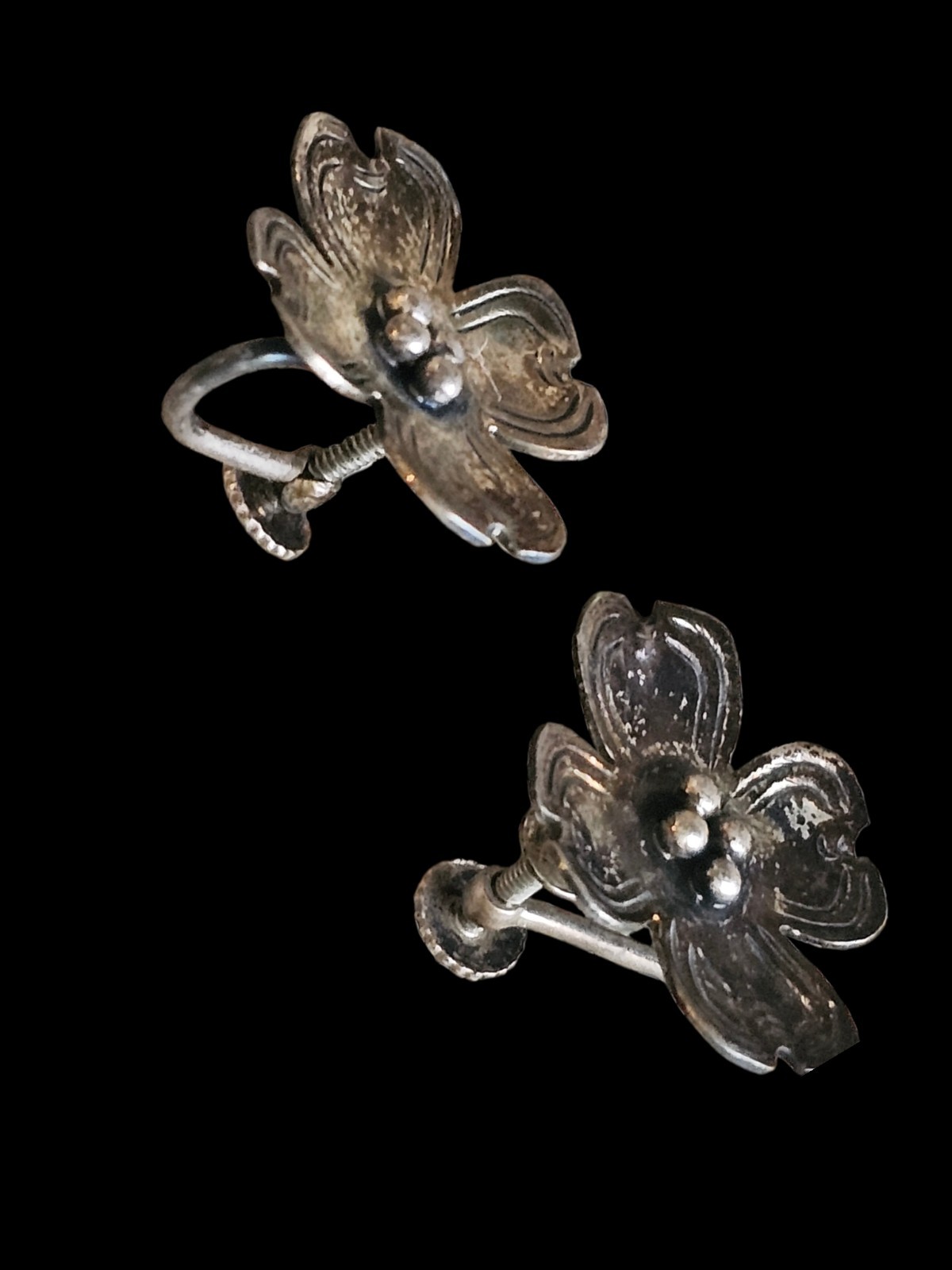 VINTAGE STERLING SILVER LARGE DOGWOOD FLOWER SCREW BACK EARRINGS 8.8 GRAMS