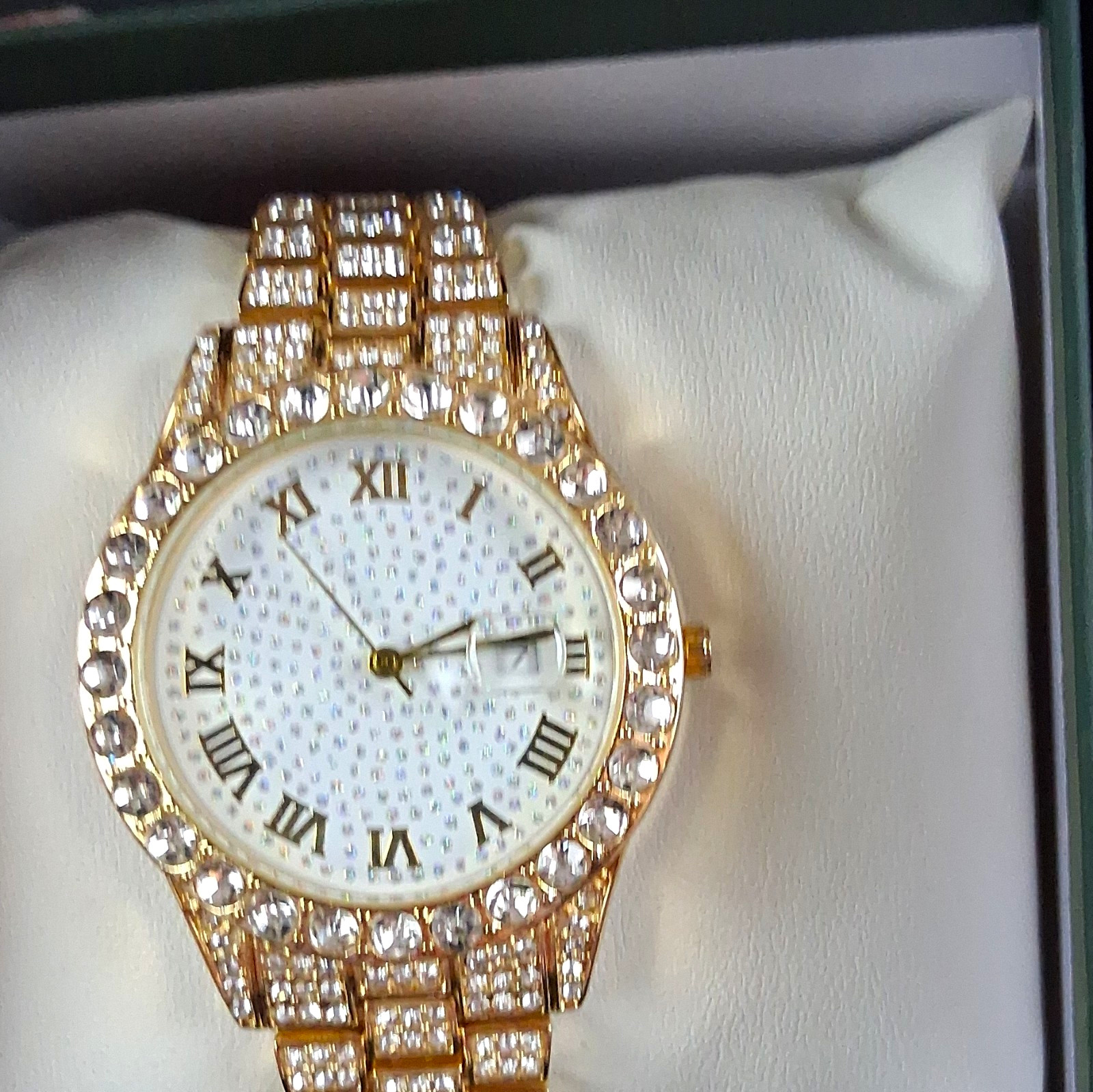 Women’s Gold Tone Bracelet Watch Gem-Set Bezel Roman Numeral White Dial Box