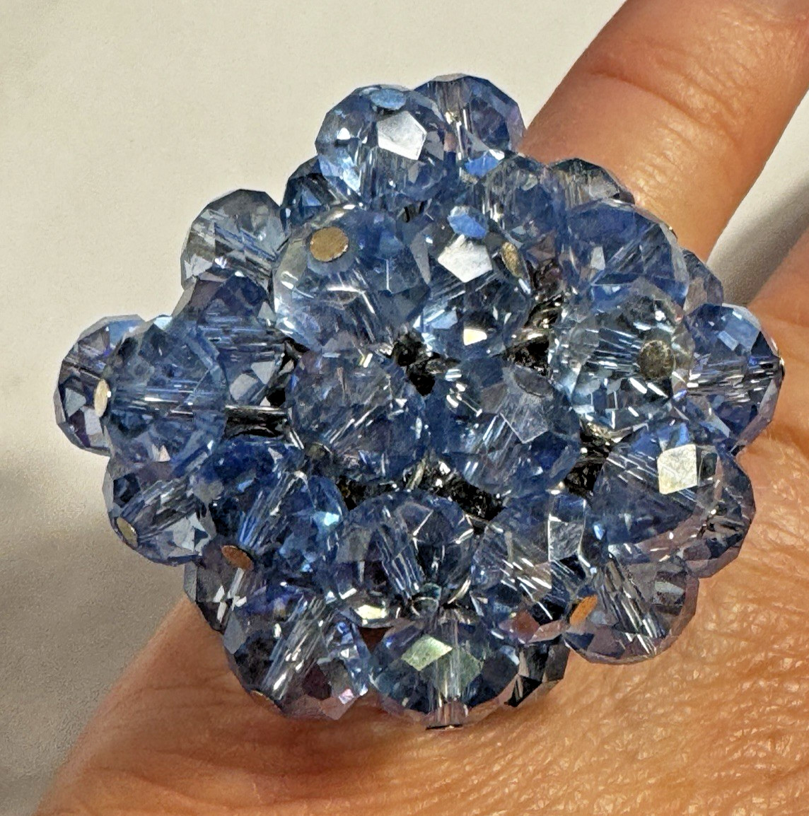 Blue Faceted Crystal Bead Cluster Statement Ring Silver Tone Stretch Band Dome