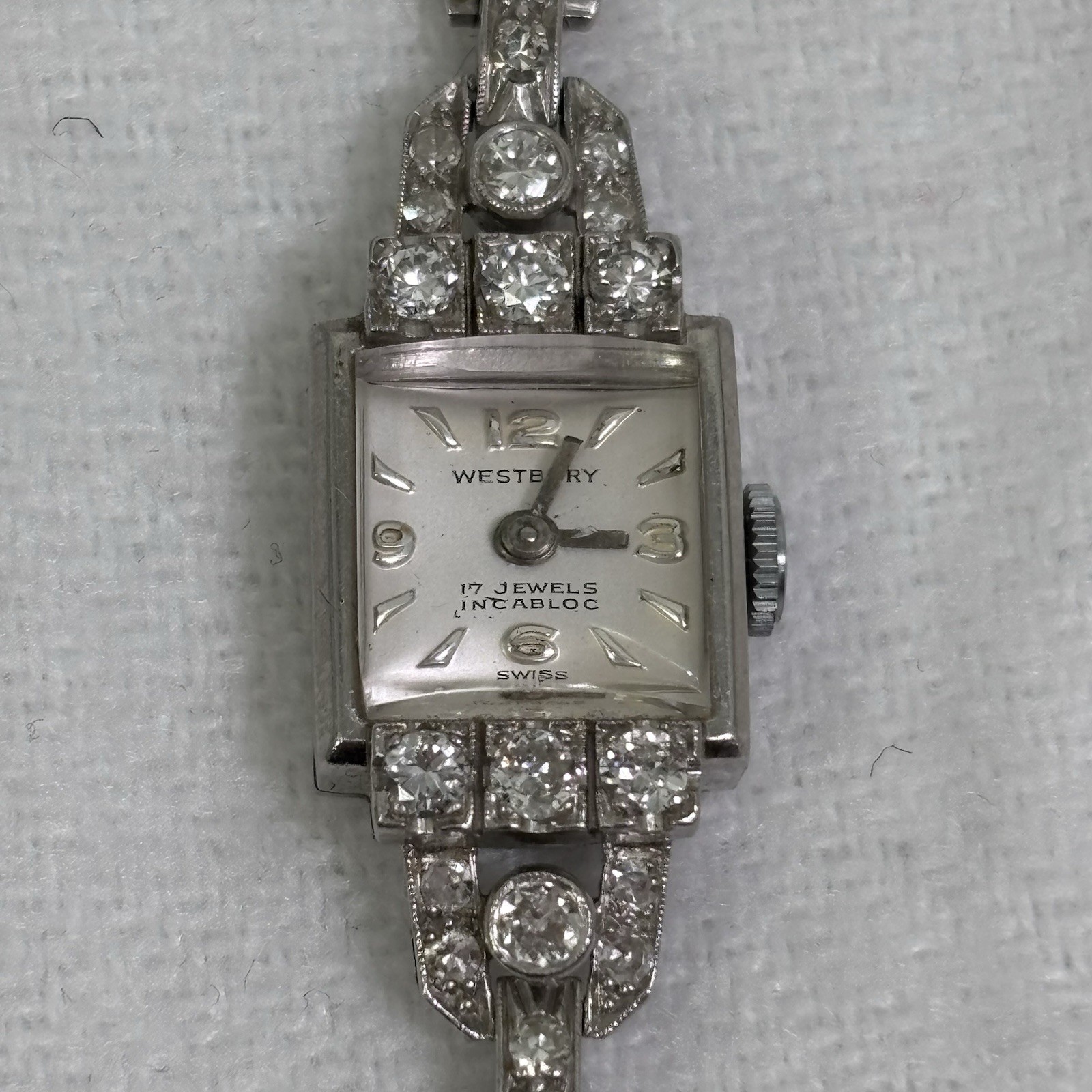 Vintage 32 Diamonds 1.4 CT Platinum Bracelet Watch Gatsby Art Deco Ladies