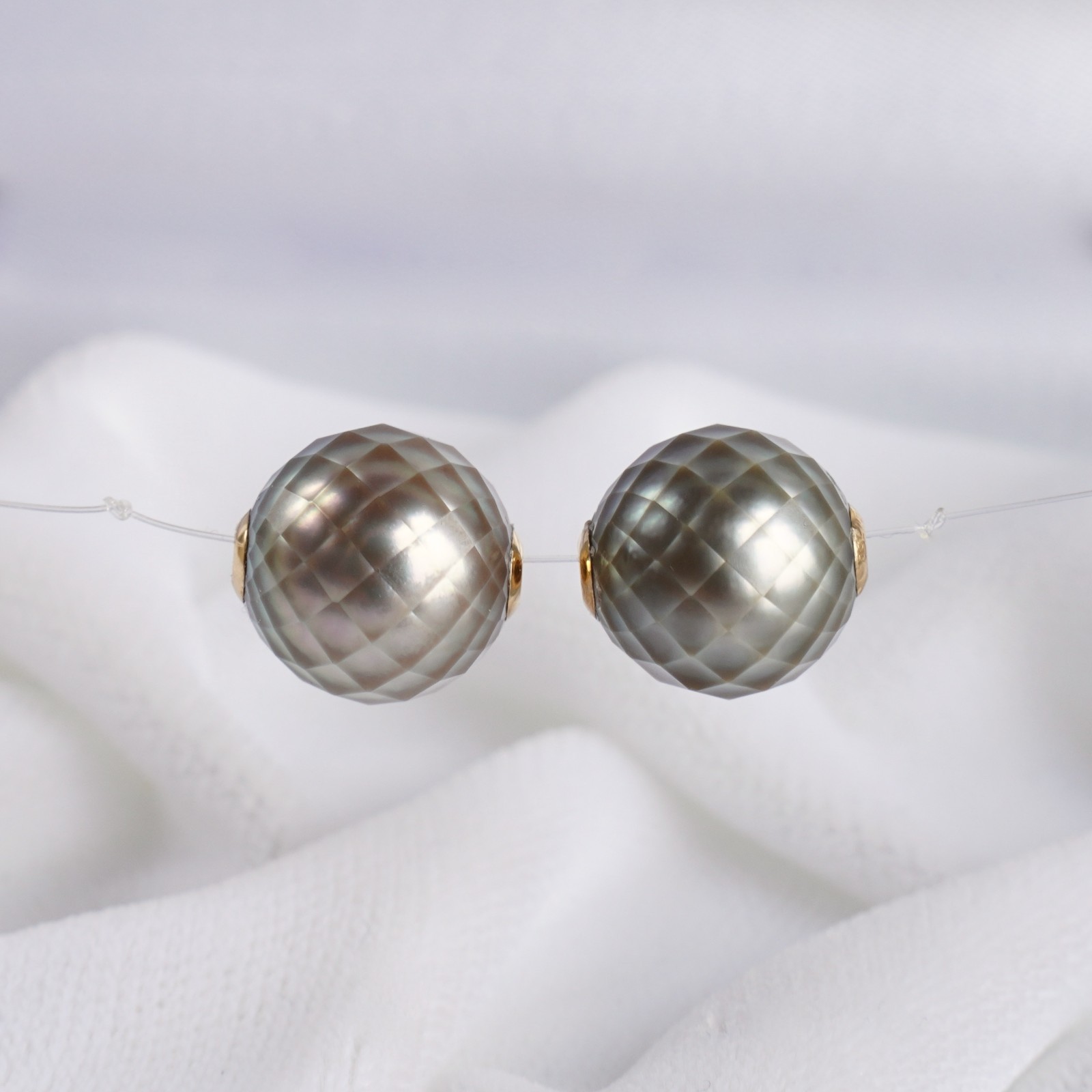 2PCS Faceted 10.2mm Round Gray Tahitian Loose Pearl,Full Drilled,18K Yellow Gold
