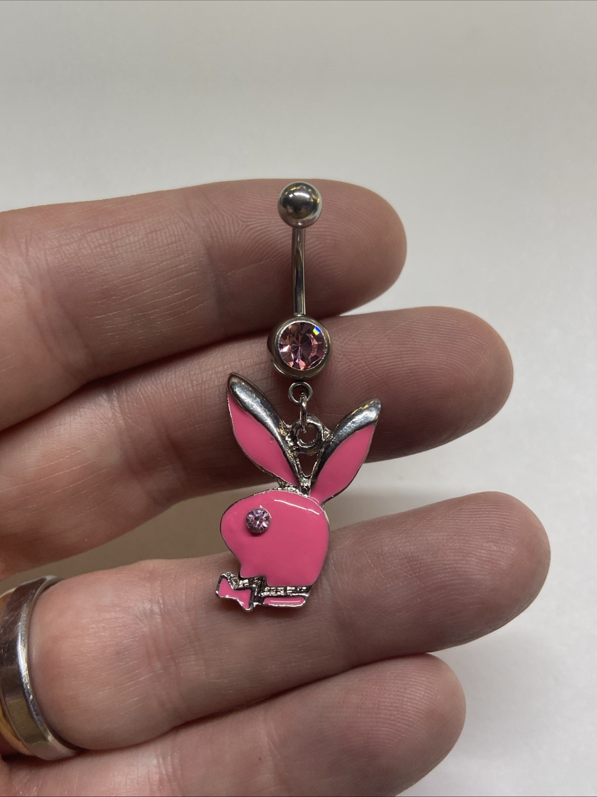 PLAYBOY BELLY BUTTON RING PINK.