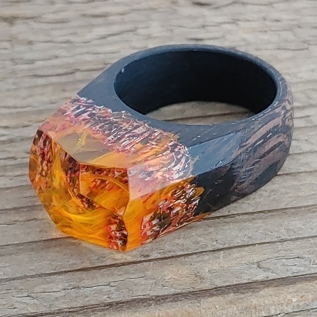 Wood and Resin Ring Faceted Red Orange Brown Landscape Design Size 11.25