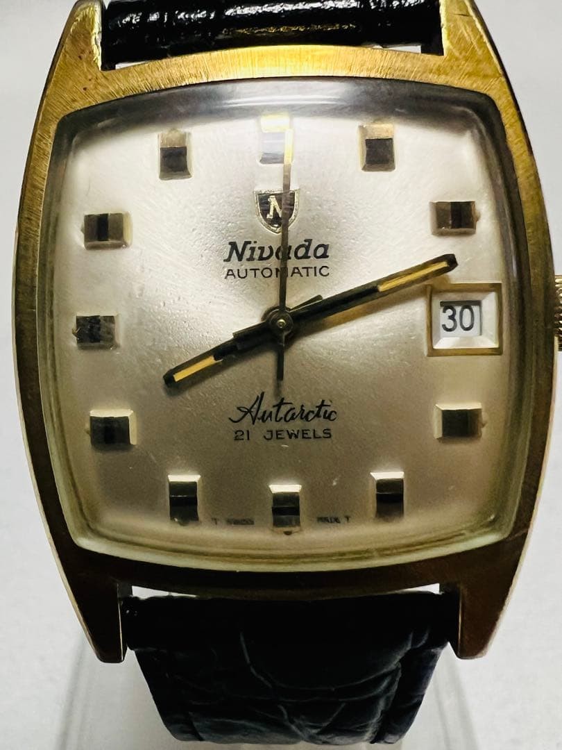 NIVADA Date Automatic 21-Jewel Gold Tone 30mm Black SEIKO Strap Watch 12H Power