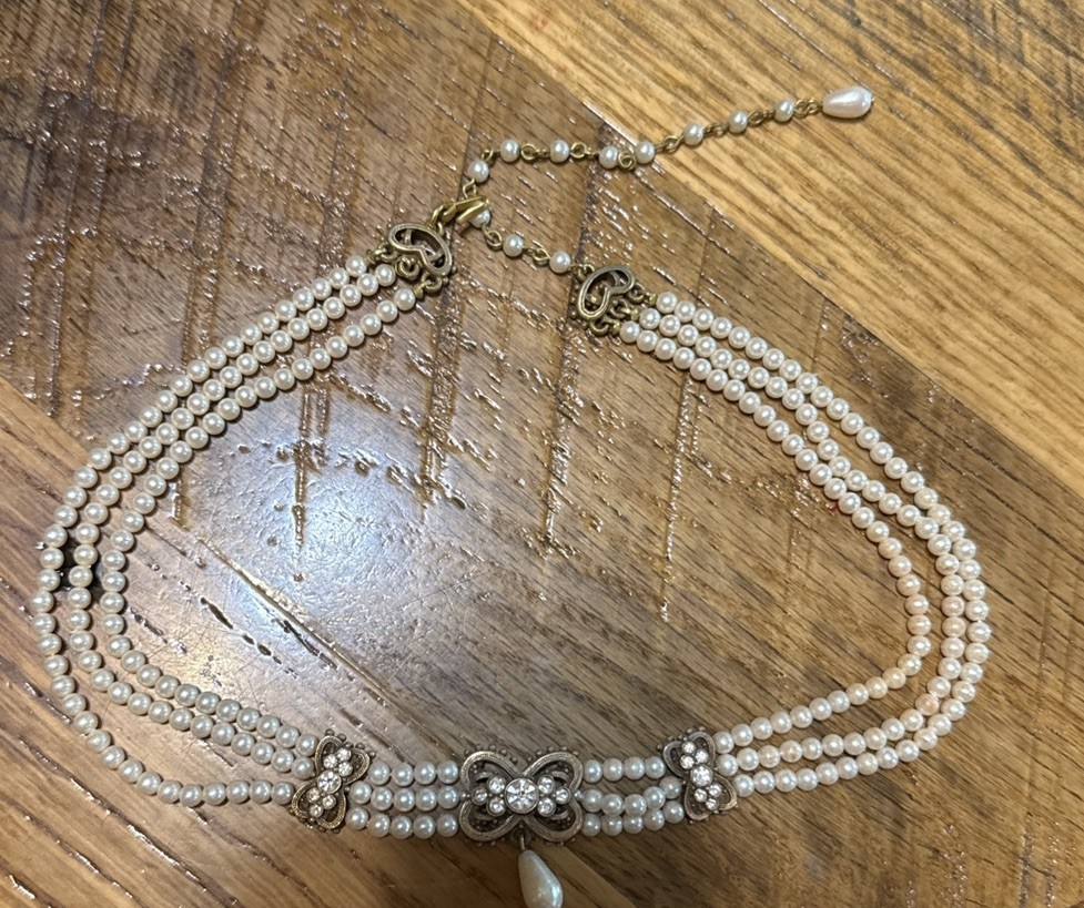 Vintage Triple Strand Bridal Pearl/Rhinestone Choker – 15”.