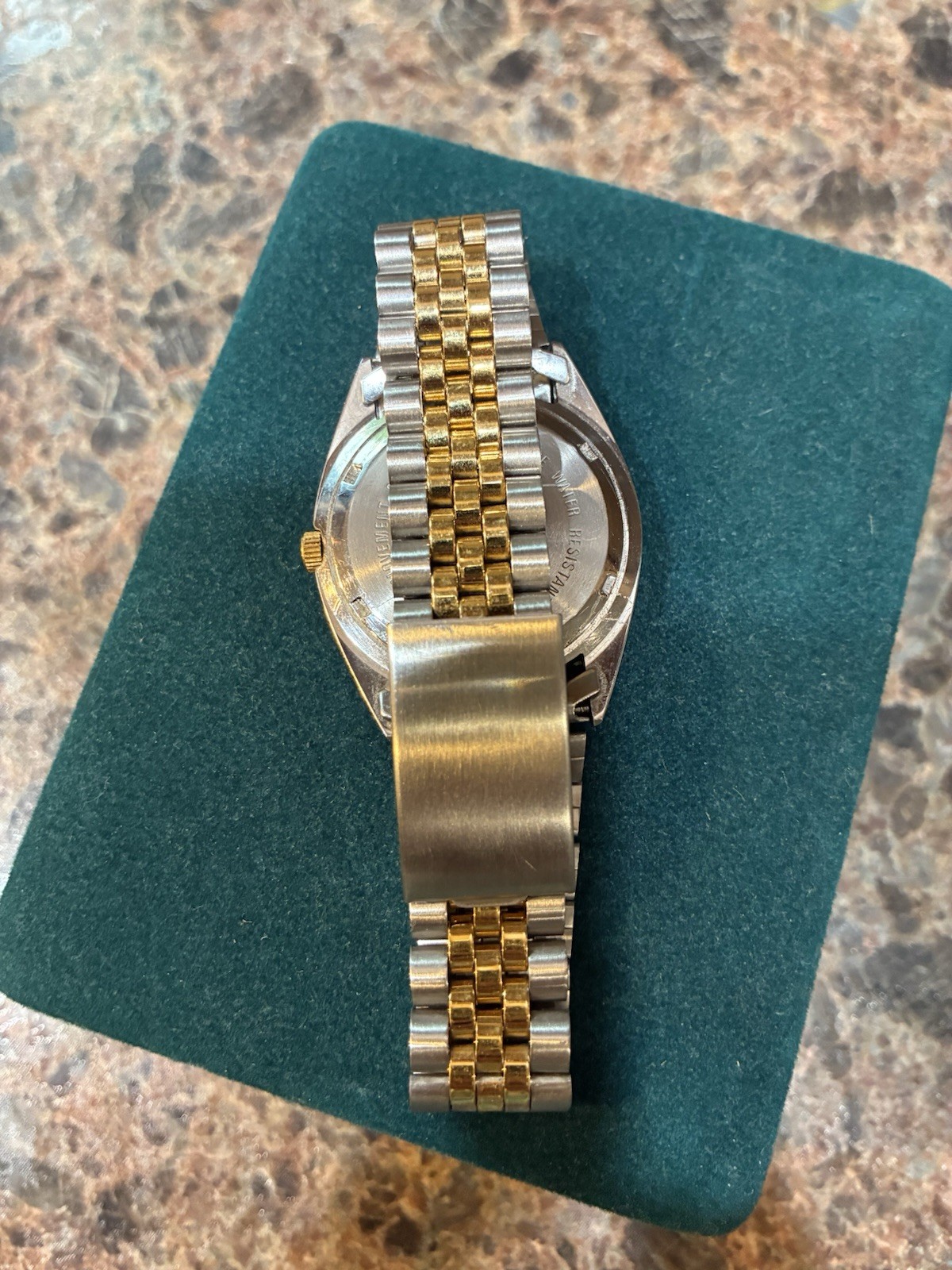 Ducks Unlimited Two-Tone Quartz Bevel Analog Date Watch w/ Box