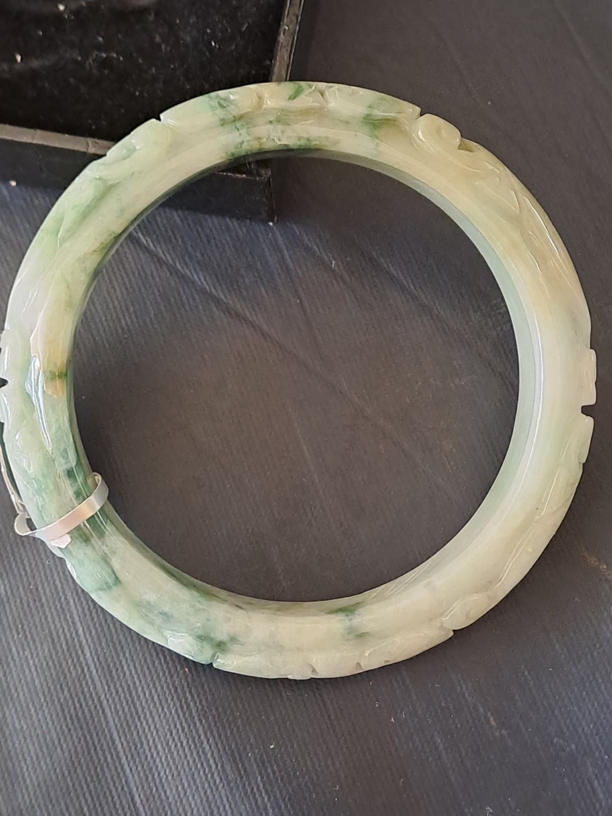BURMESE JADEITE GRADE A CERTIFIED 300CTS ” DRAGON & PHOENIX ” CARVED BANGLE