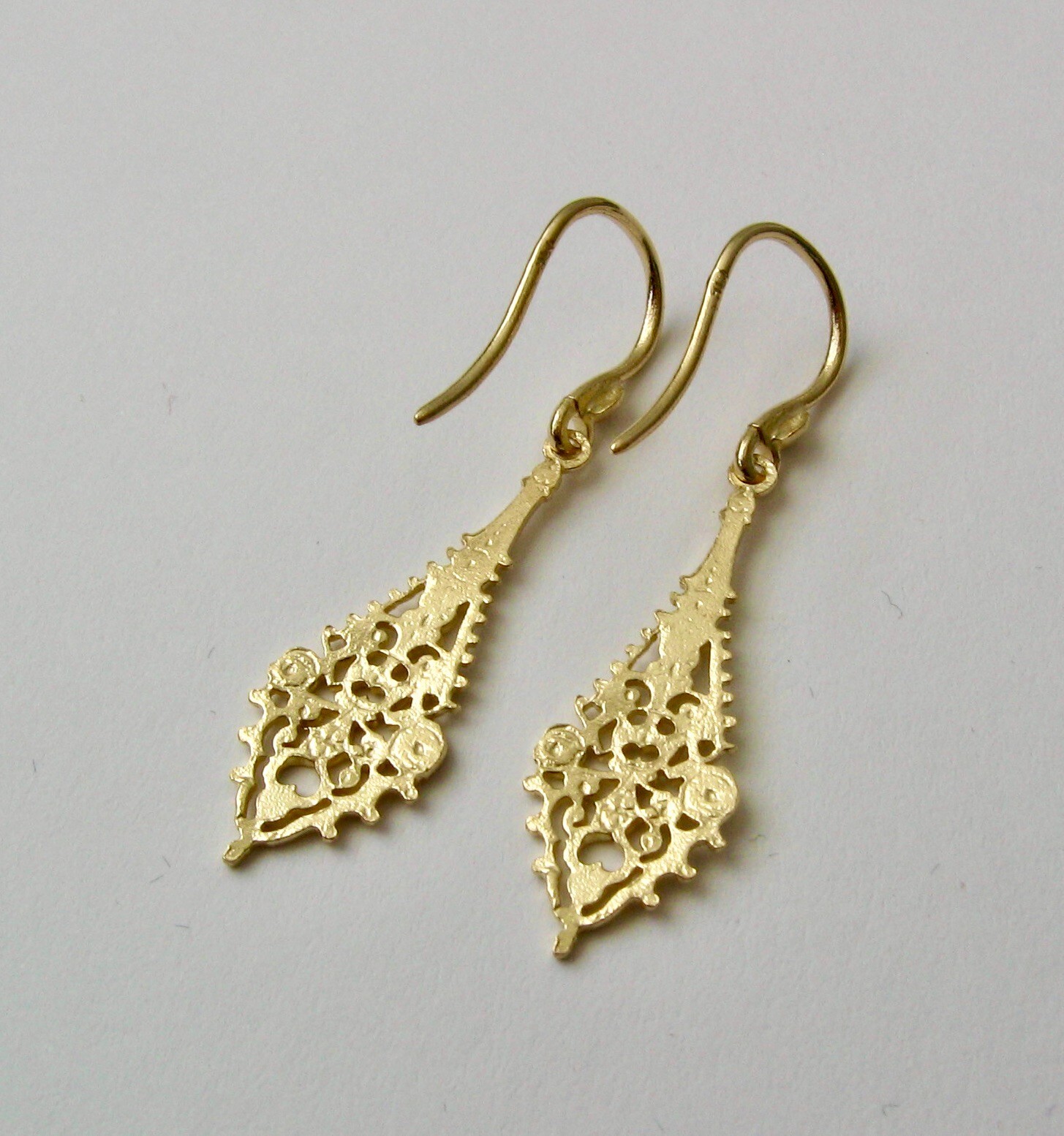 GENUINE SOLID 9K 9ct YELLOW GOLD VINTAGE STYLE FILIGREE DANGLE HOOK EARRINGS