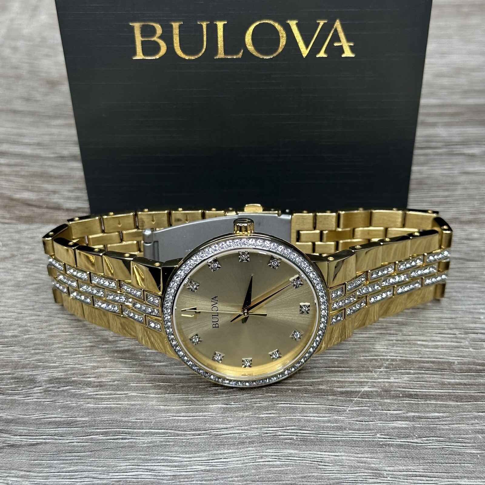 NEW✅GIFT SET✅ Bulova Crystal Gold Tone Diamond Dial Men’s Watch 40MM 98K113