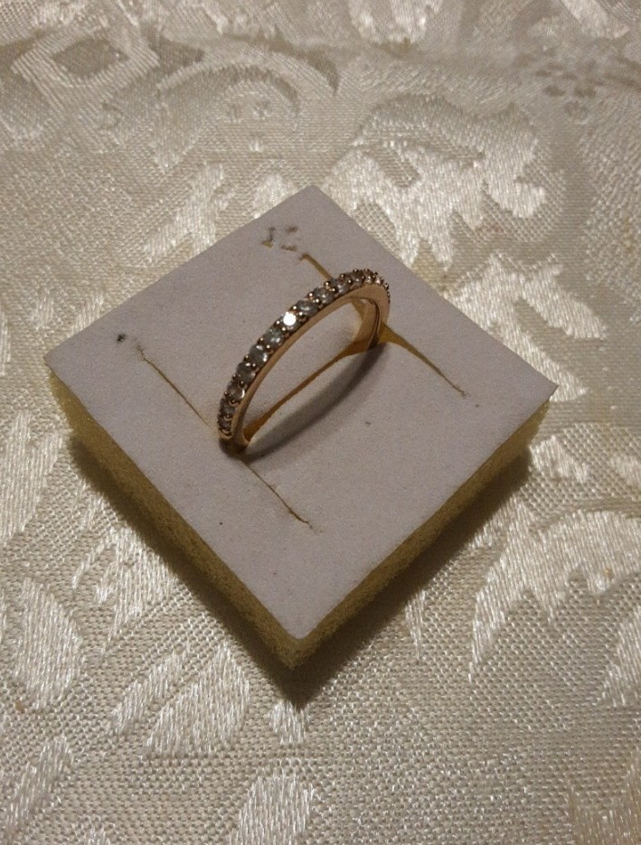 0.6 ctw Lab Created White sapphire Band Ring, Size 7