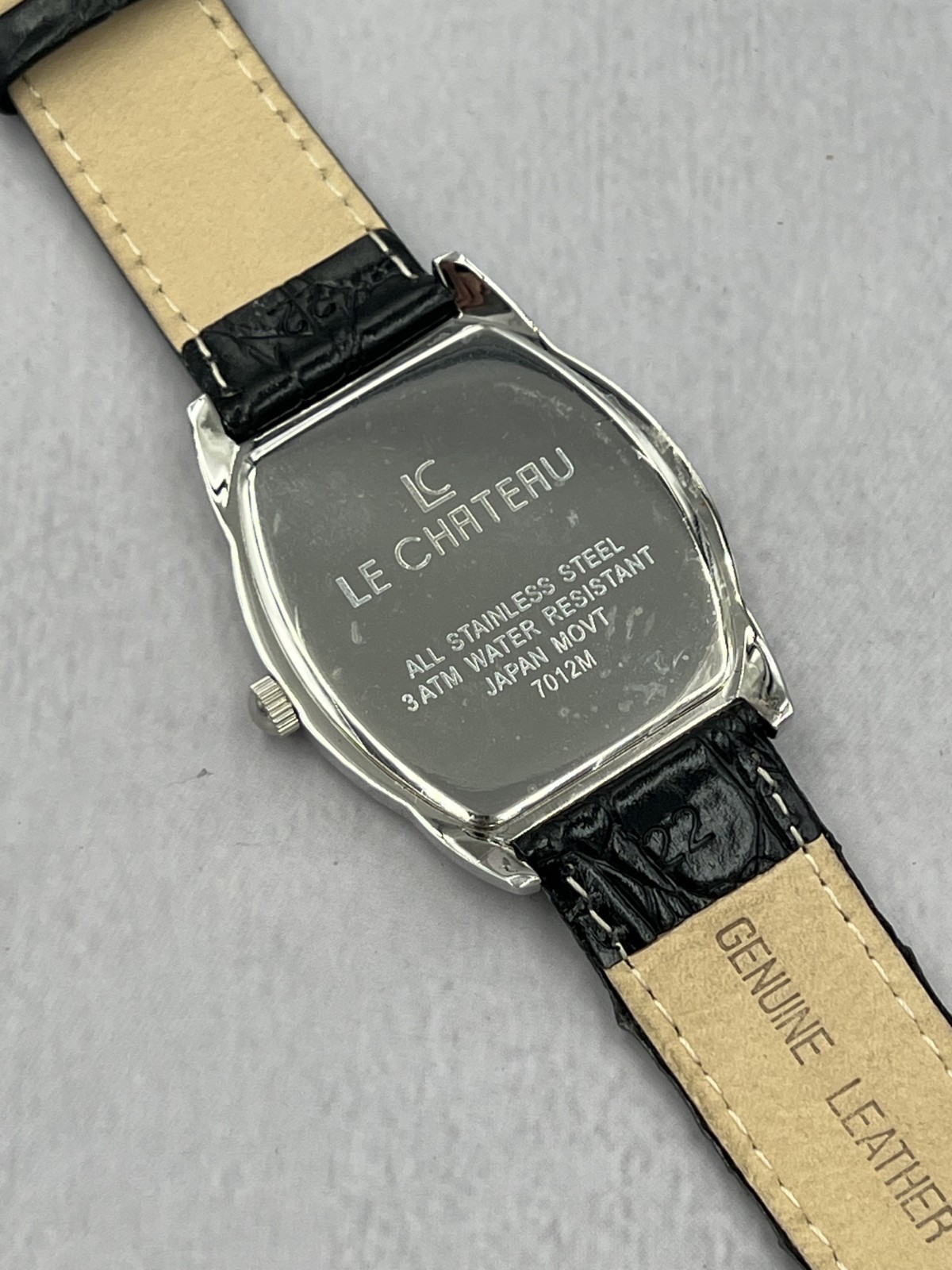 Le Chateau Men’s Black Leather Band Analog Date Display Water Resistant Watch