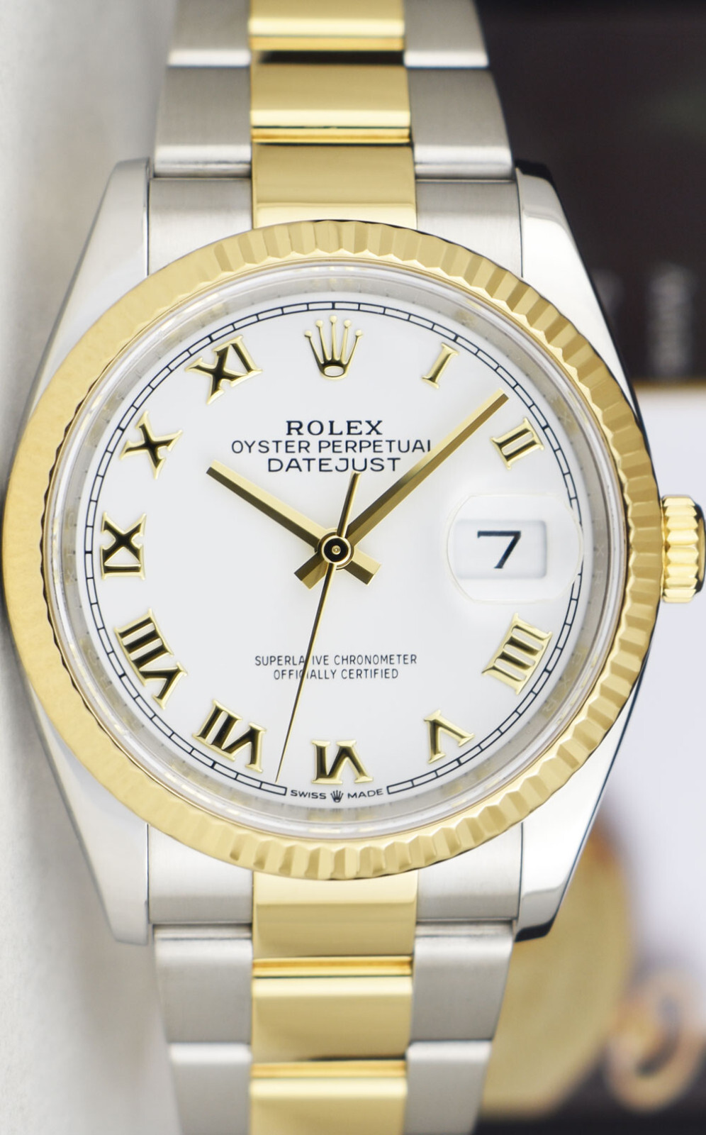 ROLEX – 18kt Gold & SS Datejust 36 White Roman BOX & CARD 126233 SANT BLANC