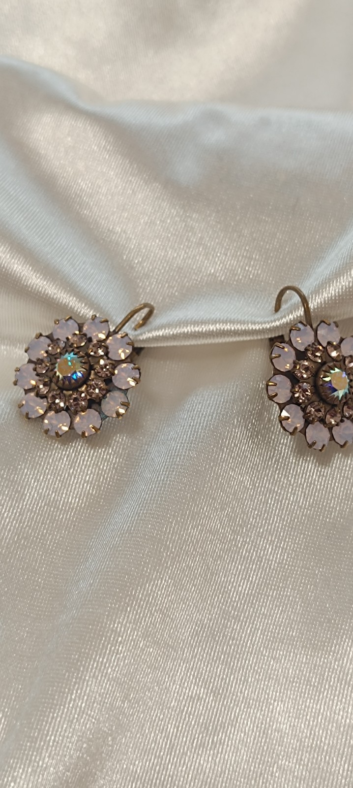 Vintage Liz Palacios San Francisco Antiqued Brass Swarovski Crystal Flower Earri