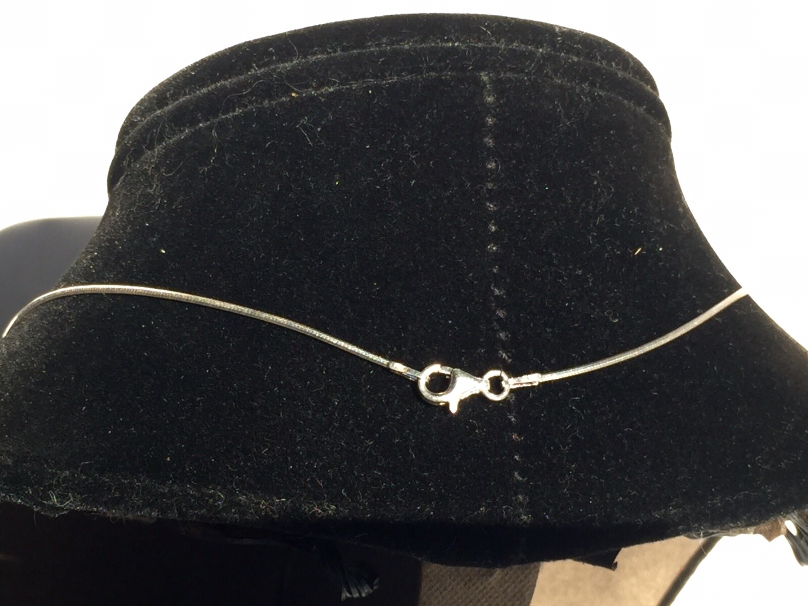 Sterling Silver Marked 925 Made In Italy 22” Round Snake Thin Chain Necklace