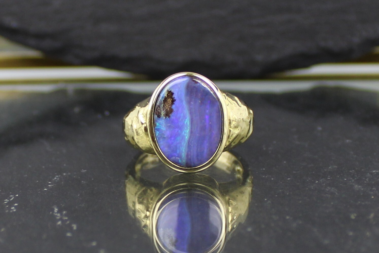 Opal Ring, 18ct Yellow Gold 750 Opal Ring, Australia