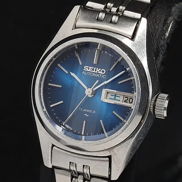 Working condition, excellent condition. Seiko 2206-0500 manual winding, blue gra